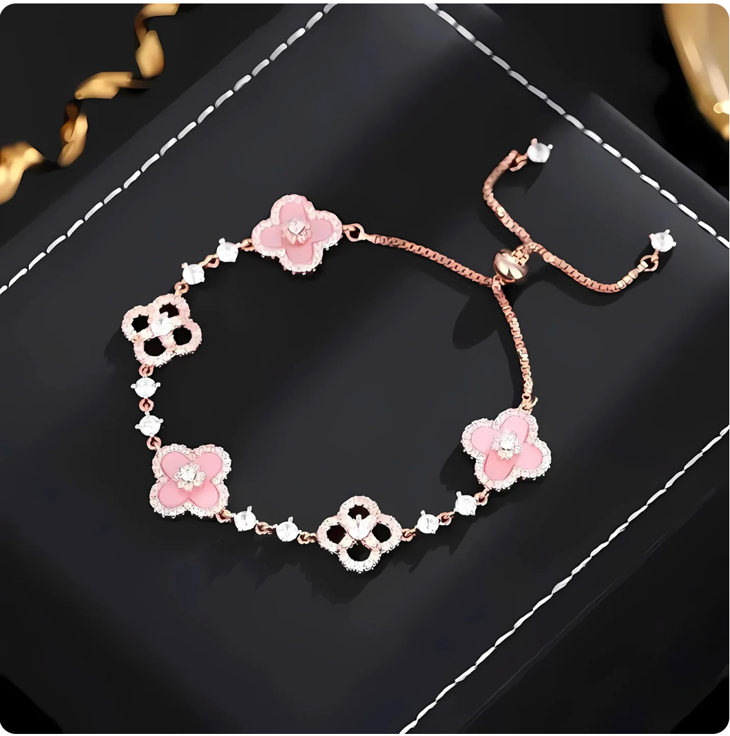 Viral Clover Bracelet