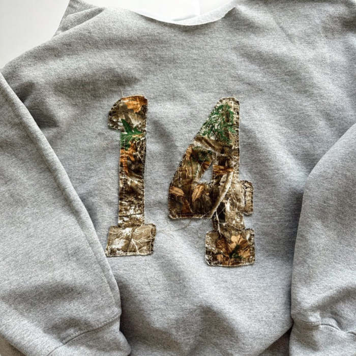 Viral 14 Crewneck